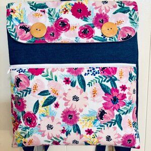 Women's Large Backpack, Zippered Compartment, Adjustable Straps, Pink, Roomy